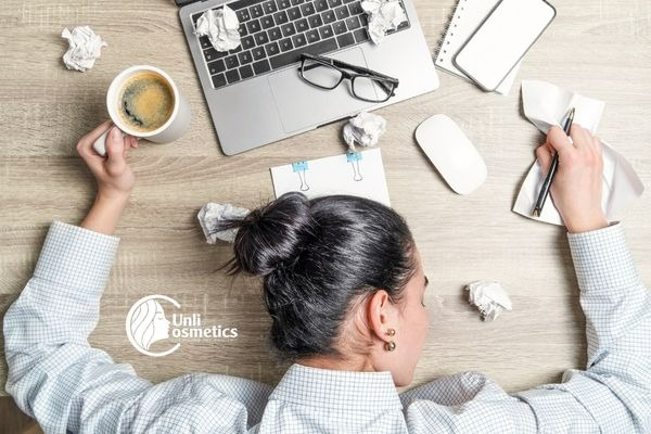 yếu tố môi trường ảnh hưởng đến tình trạng da dầu