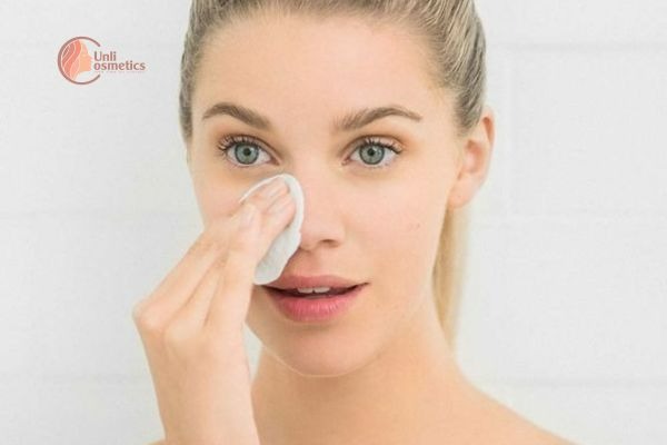 Toner là bước quan trọng trong quy trình chăm sóc da mặt trong 1 tuần